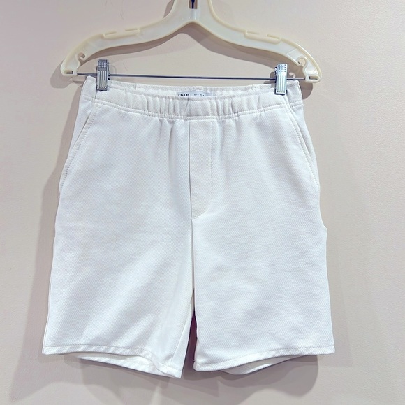 🔥Zara White Shorts with Elastic Waistband🔥 - Picture 1 of 8